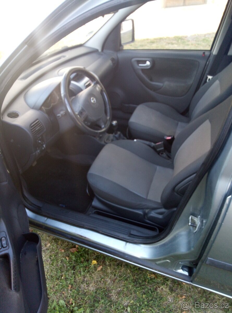 Opel Combo Tour 1.7cdti 74kw rok 7/2010 XXL - 10