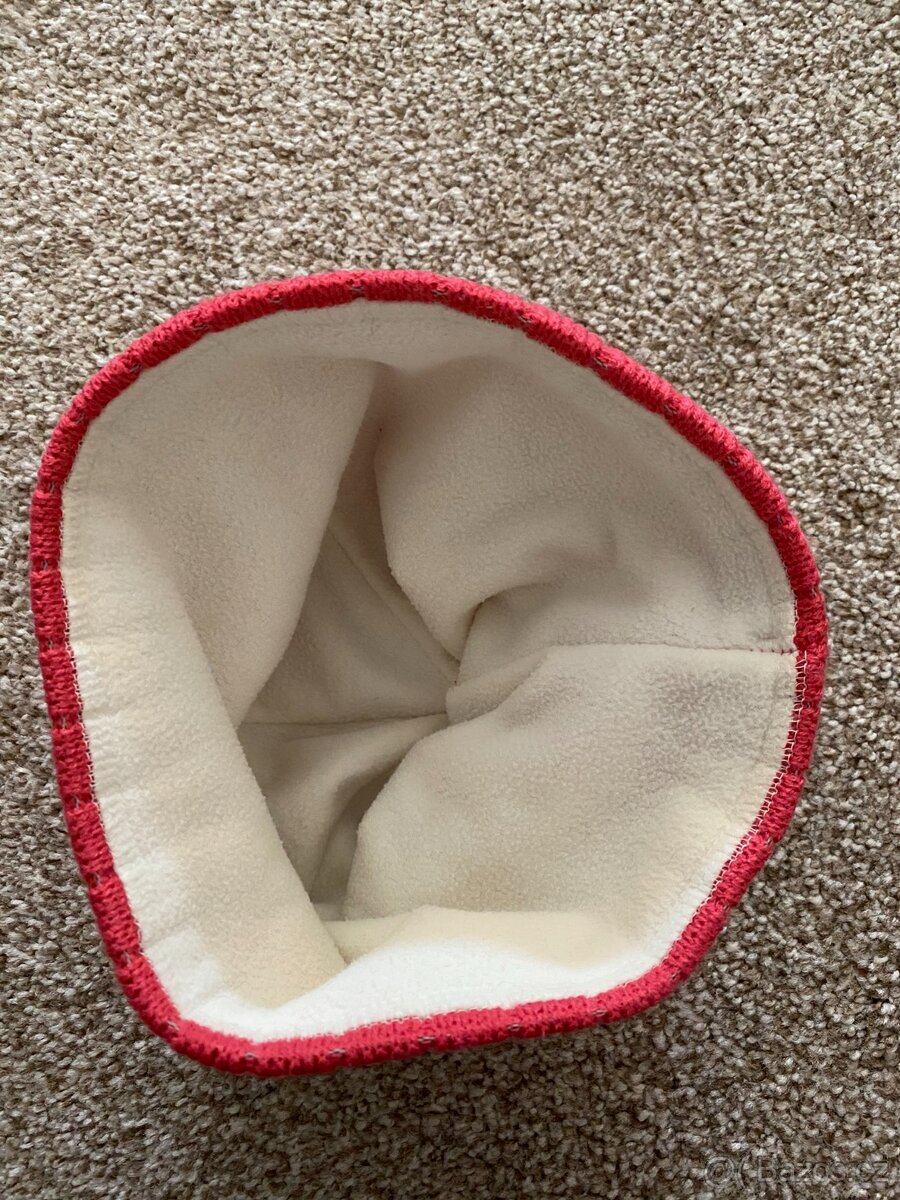 Nová dámská zimní čepice Husky - S/M - 10