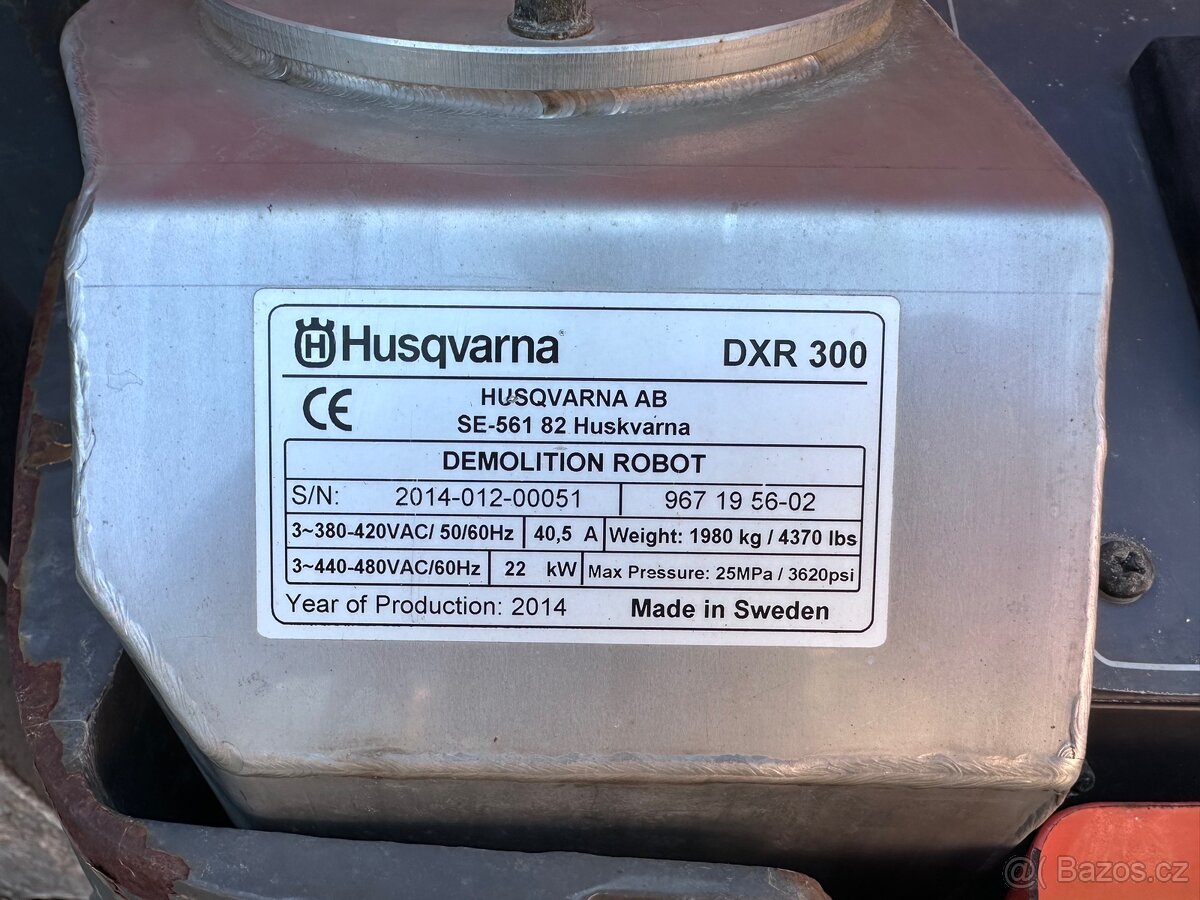 Demoliční robot/bagr Husqvarna DXR300 - 10