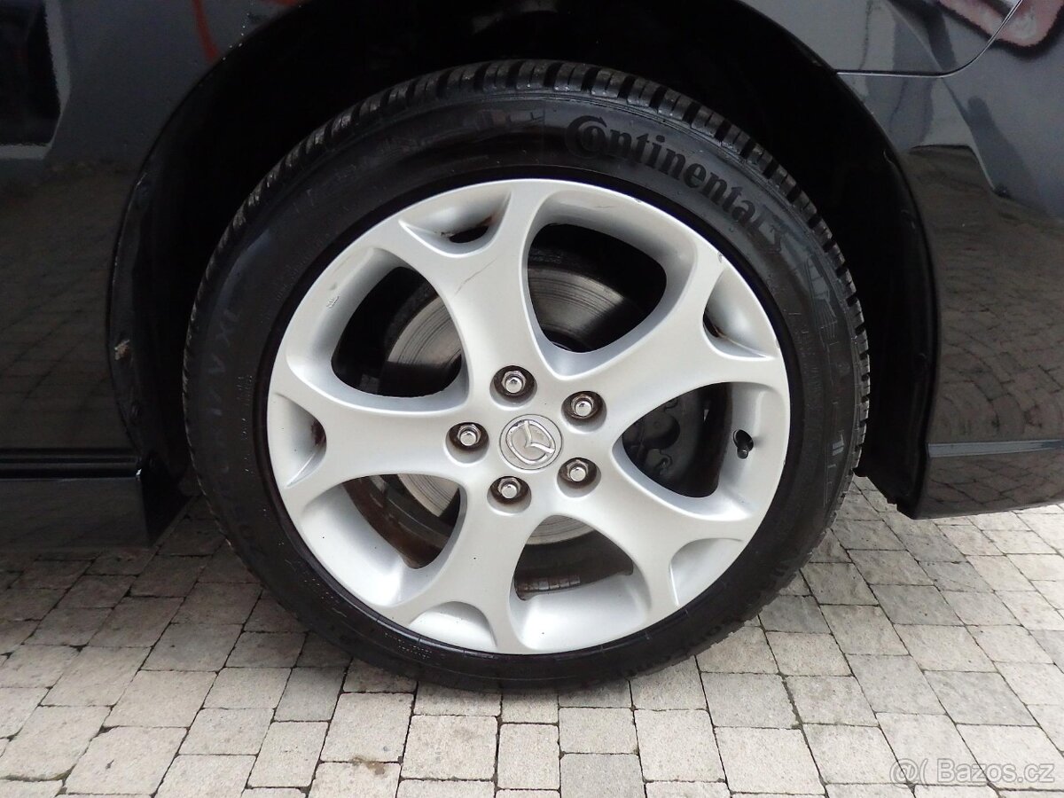 MAZDA 5 2.0 BENZIN GTA XENONY EL.DVEŘE KŮŽE ALU R17 2010 - 10
