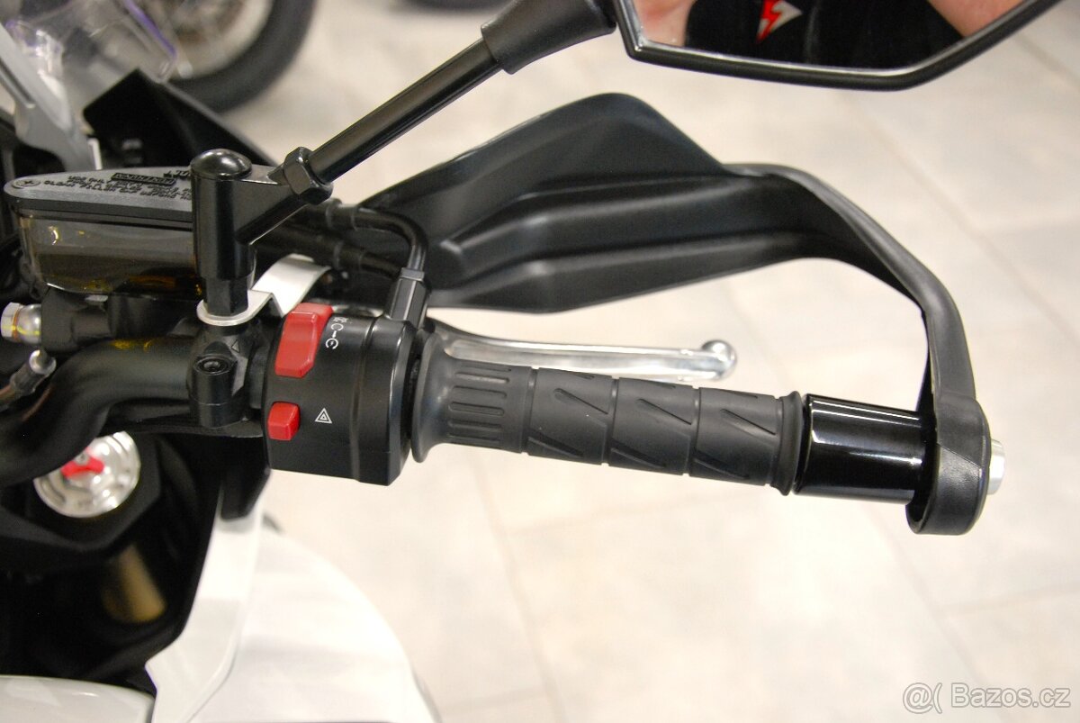 CFMOTO 650 MT Premium - VÝPRODEJ,1.maj,serviska,stroj od nás - 10