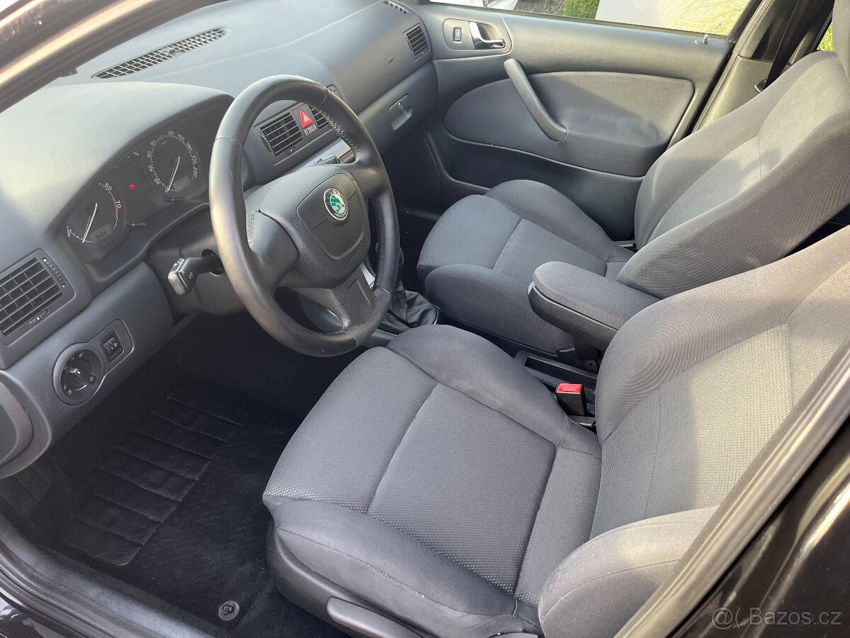 Škoda Octavia 1.6 MPI 75KW SPORT, Po 1. Majiteli, Tažné - 10