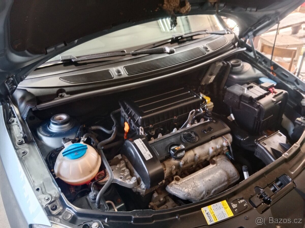 Škoda Roomster 1.4 ,63kw,serviska - 10