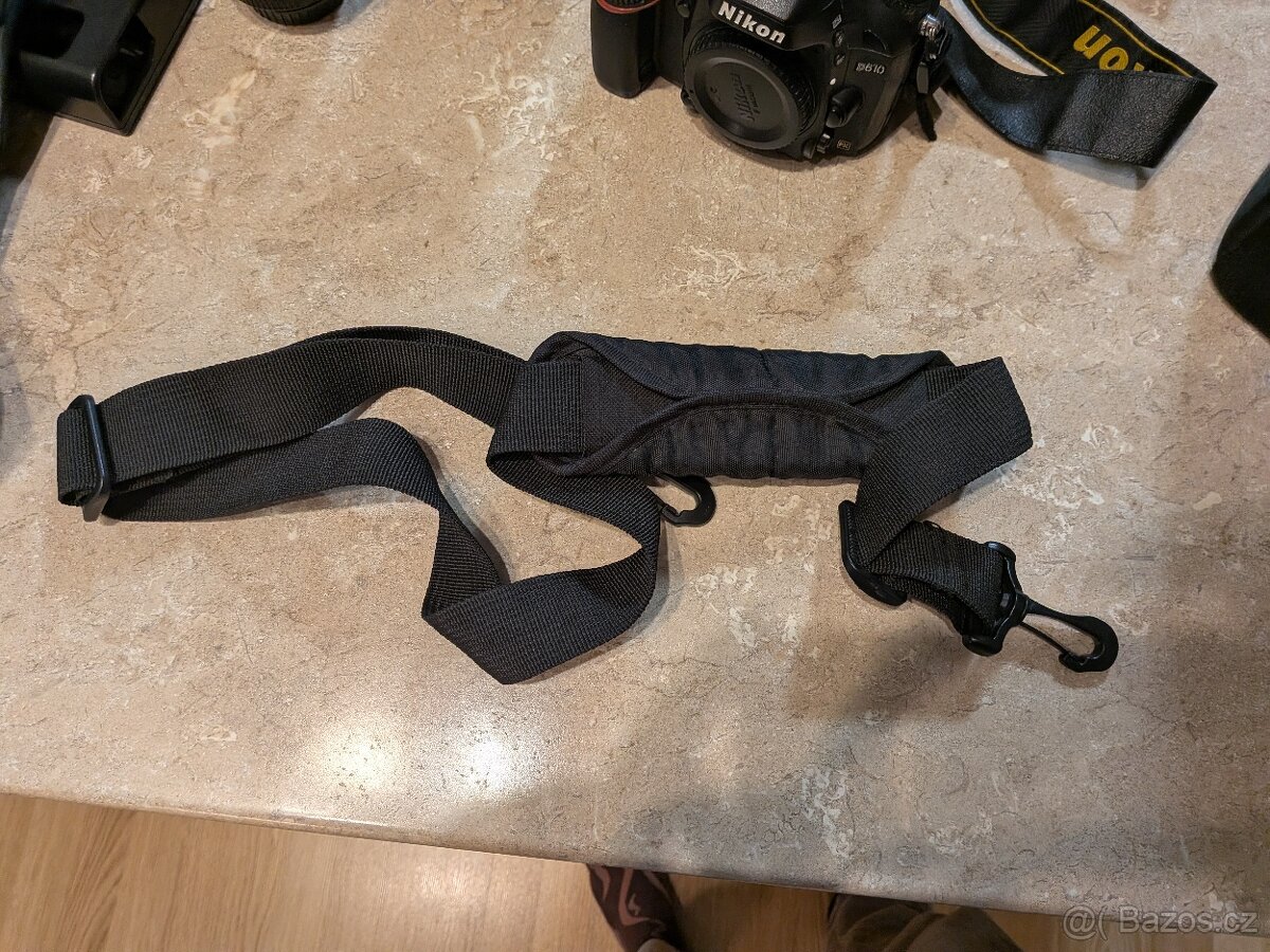Nikon 610 + 2 objektivy a příslušenství - 10