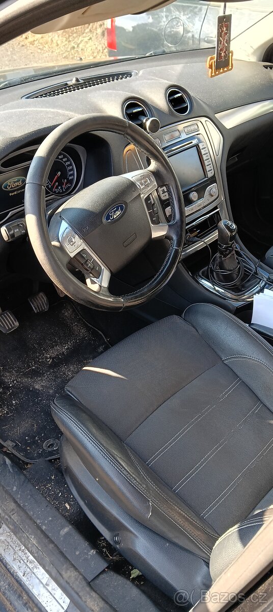 Ford Mondeo - 10