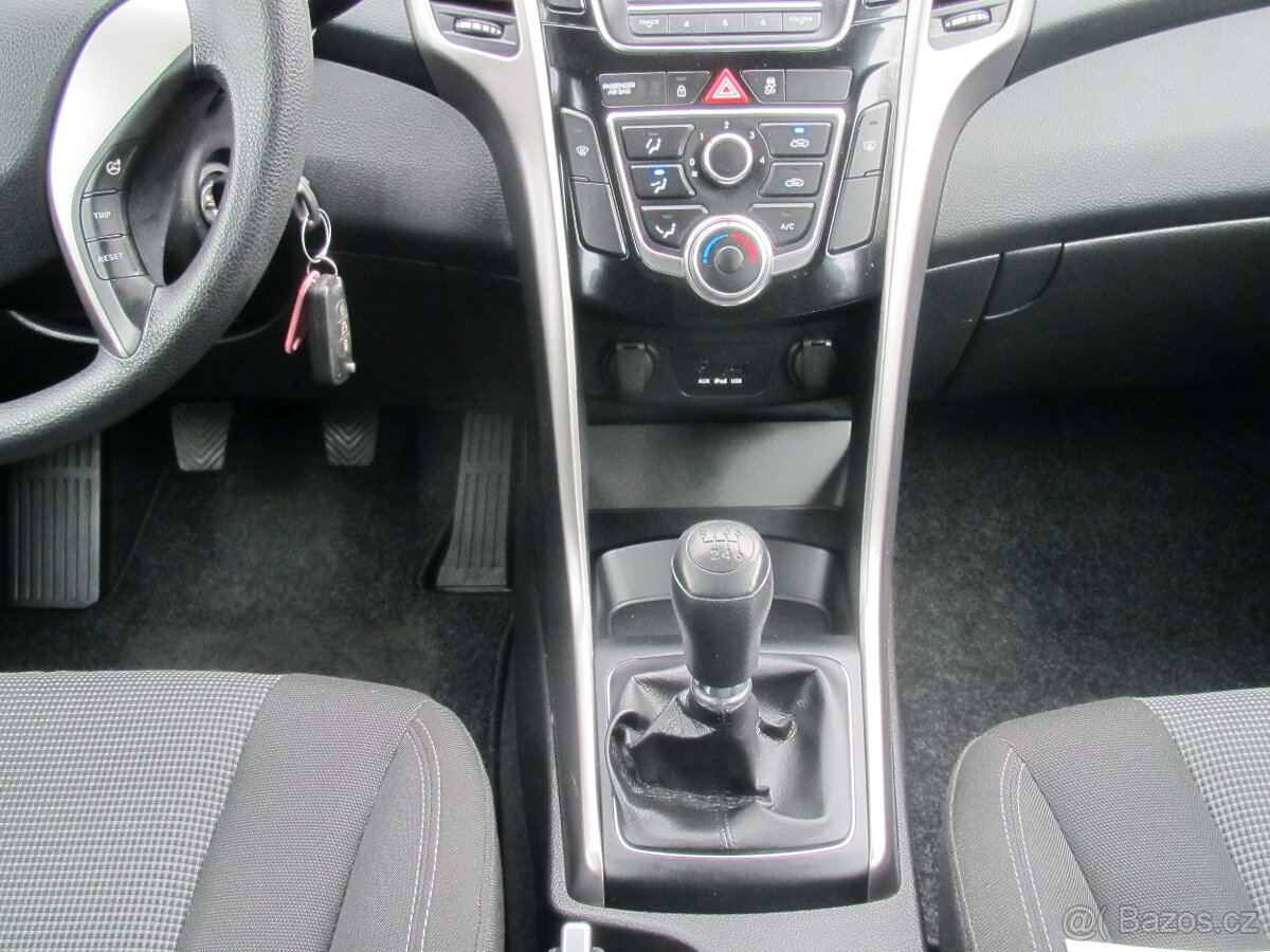 Hyunday I 30 1.4 - 10