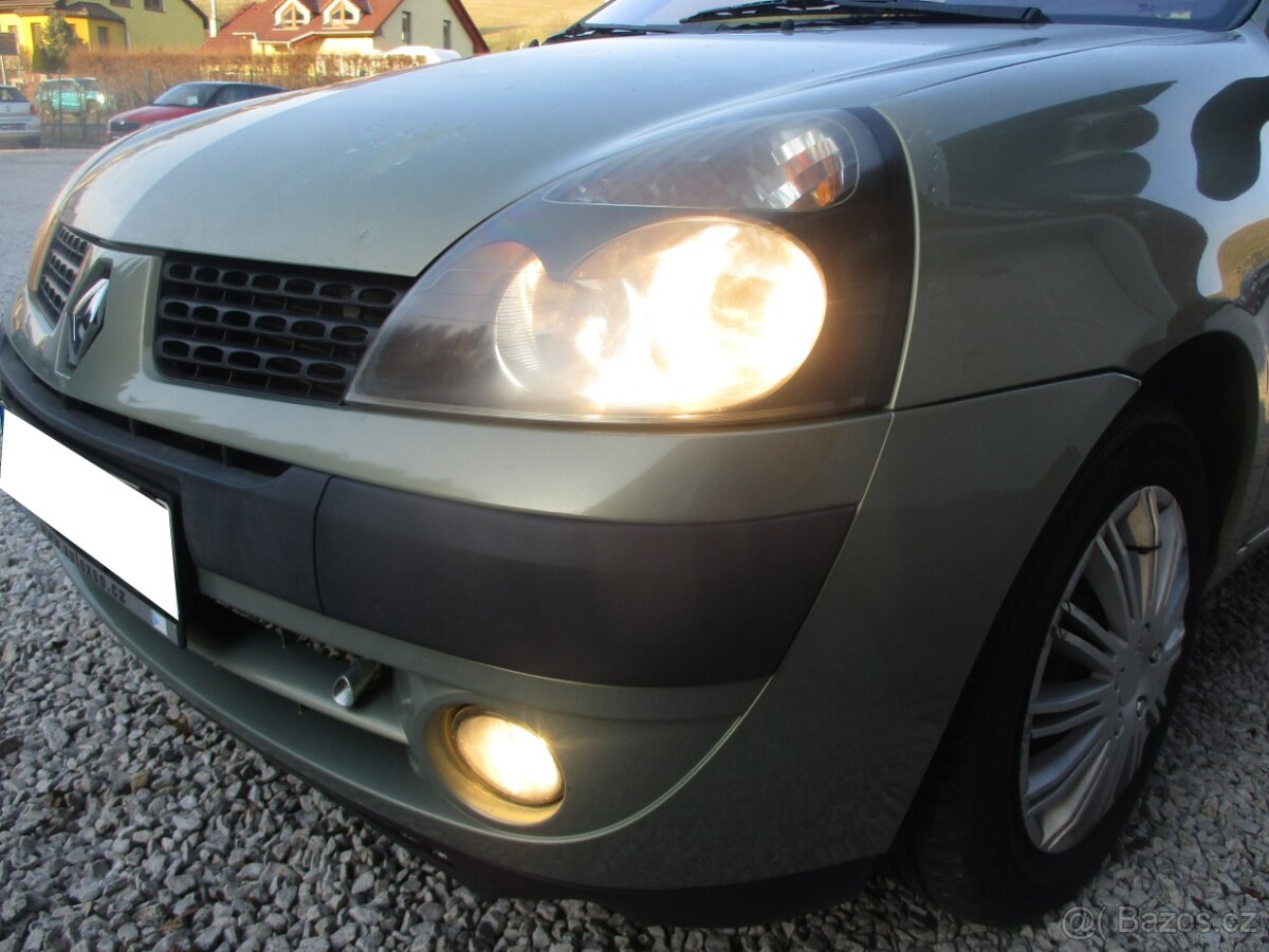Renault Clio 1.2i - 10