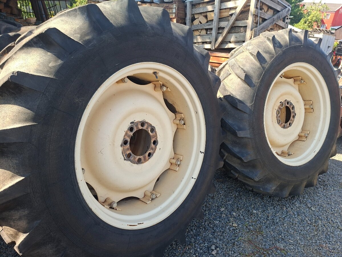 Kola zadní zetor - 10