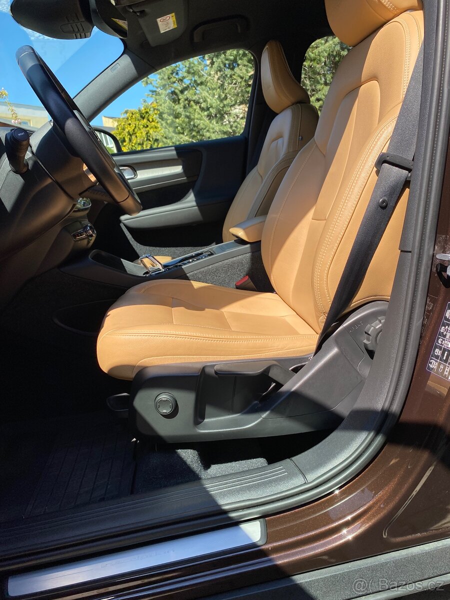 VOLVO XC40 INSCRIPTION 84000 km - 10