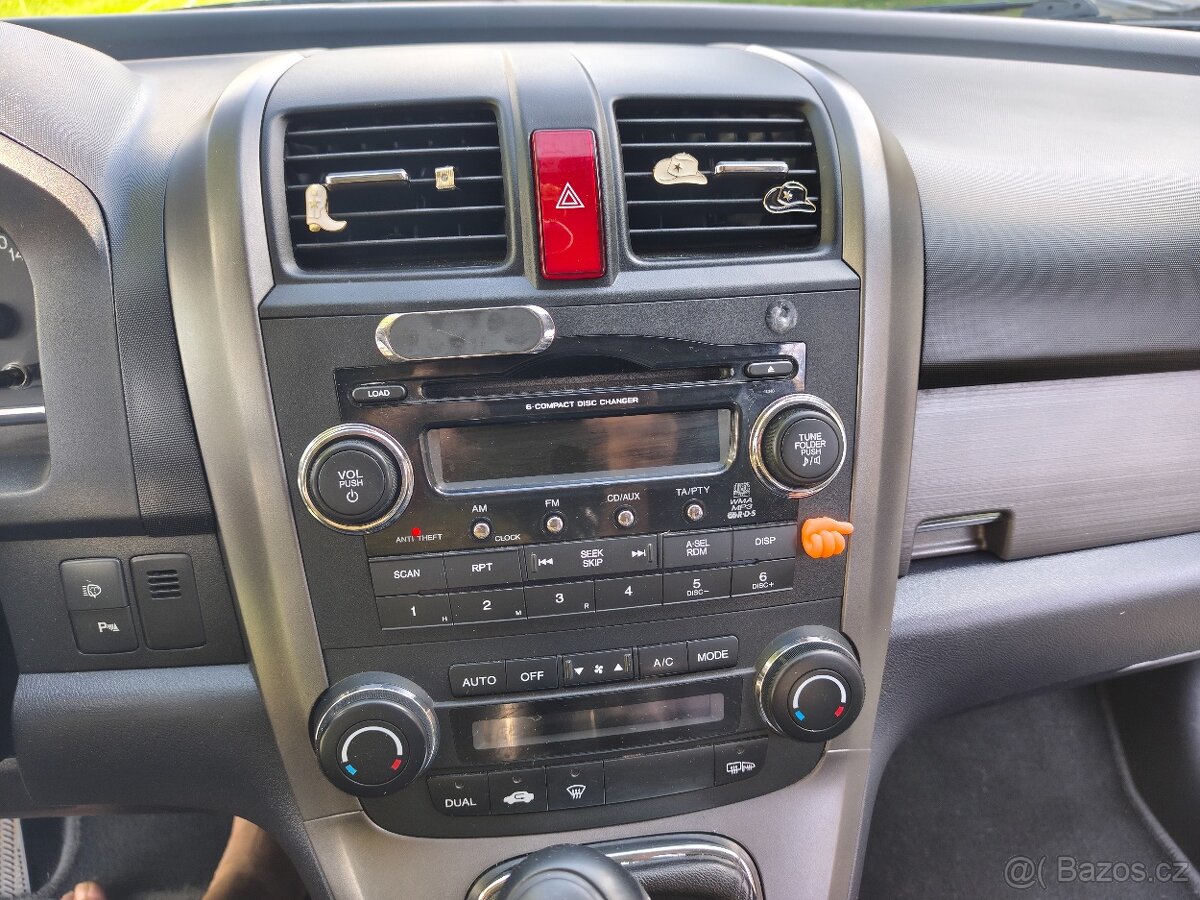 Prodám Hondu CRV 2,2 TDI 2006 - 10