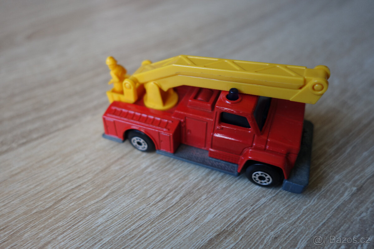 Matchbox Superfast No. 13 Snorkel Fire Engine - 10