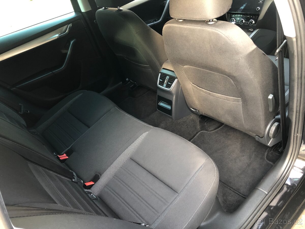 OCTAVIA COMBI 1.5 TSI - MANUAL - 2019 - 129 000KM - 10