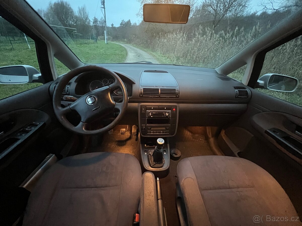 Seat Alhambra LPG 2.0i 85kw, 7 míst - 10