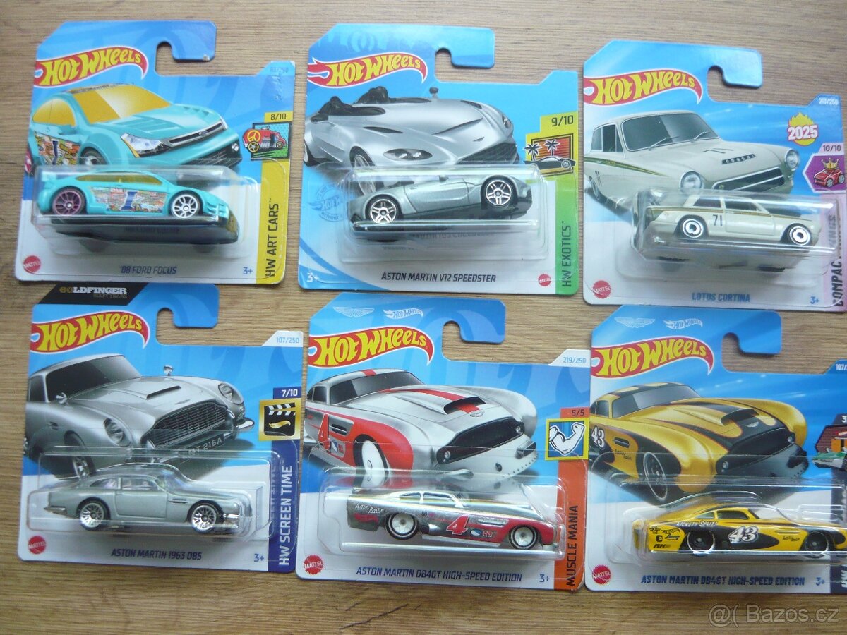 AUTÍČKA HOT WHEELS - 10