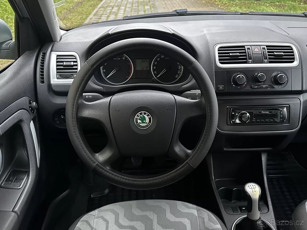 Škoda Fabia II 1.2 12V 44kW Klima ALU R16 1. majitel 2009 - 10