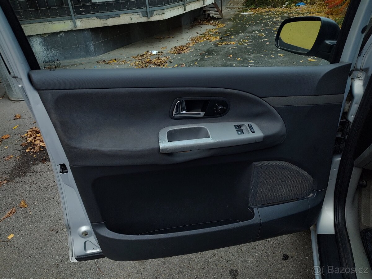 Sharan 1.9 TDI 7 míst - 10