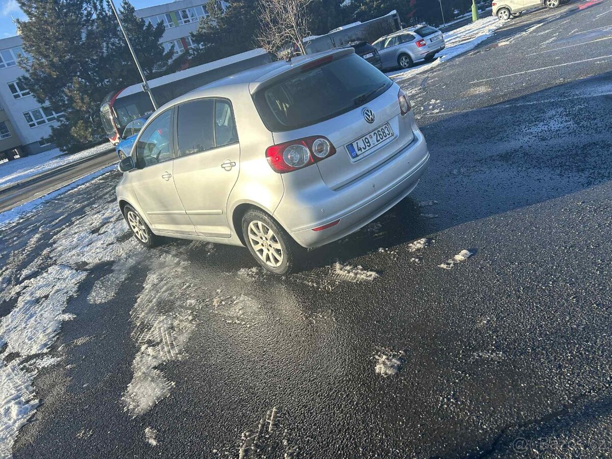 Prodám VW Golf V Plus 1.9TDI 77kw - 10