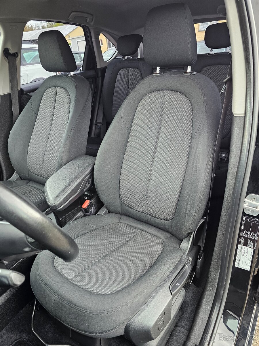 BMW 220D 140kW 2017 ACTIVE TOURER,VÝHŘEVY,SENZORY,TEMPOMAT - 10