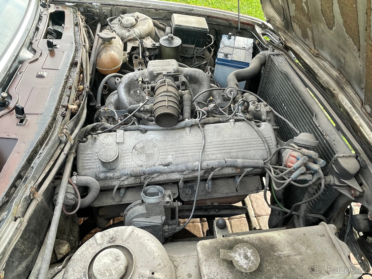 BMW 728 i E23 automat na díly cele auto - 10