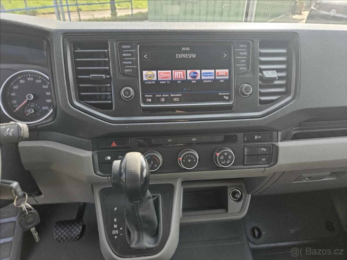 Volkswagen Crafter 2.0 L2H2 6 míst temp. č.18. - 10