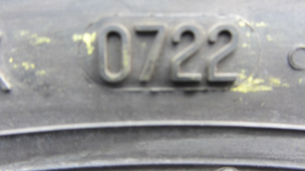 Letní pneumatiky 215/65/15c Continental - 10