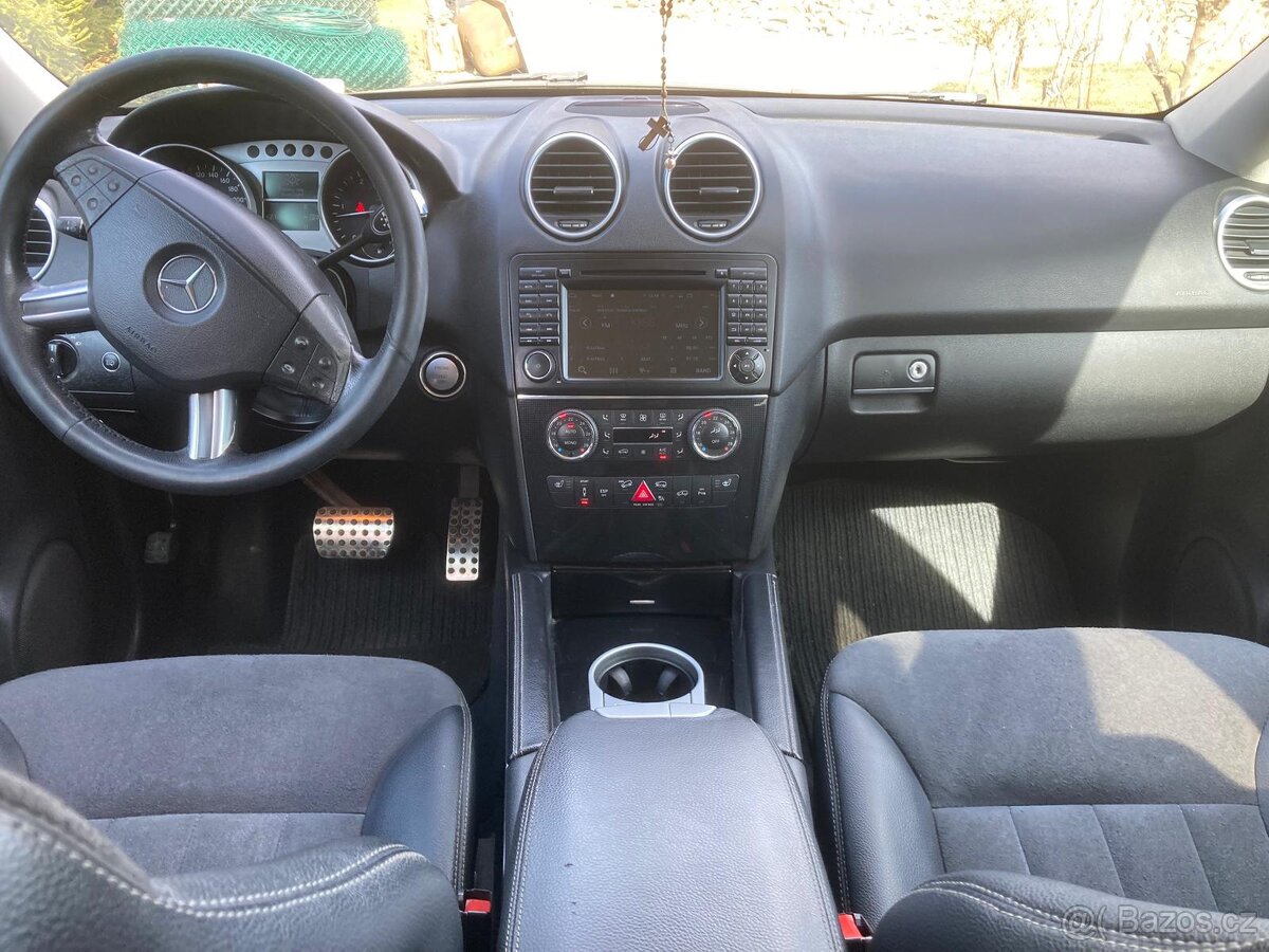 Mercedes Benz ML W164 320CDI - 10