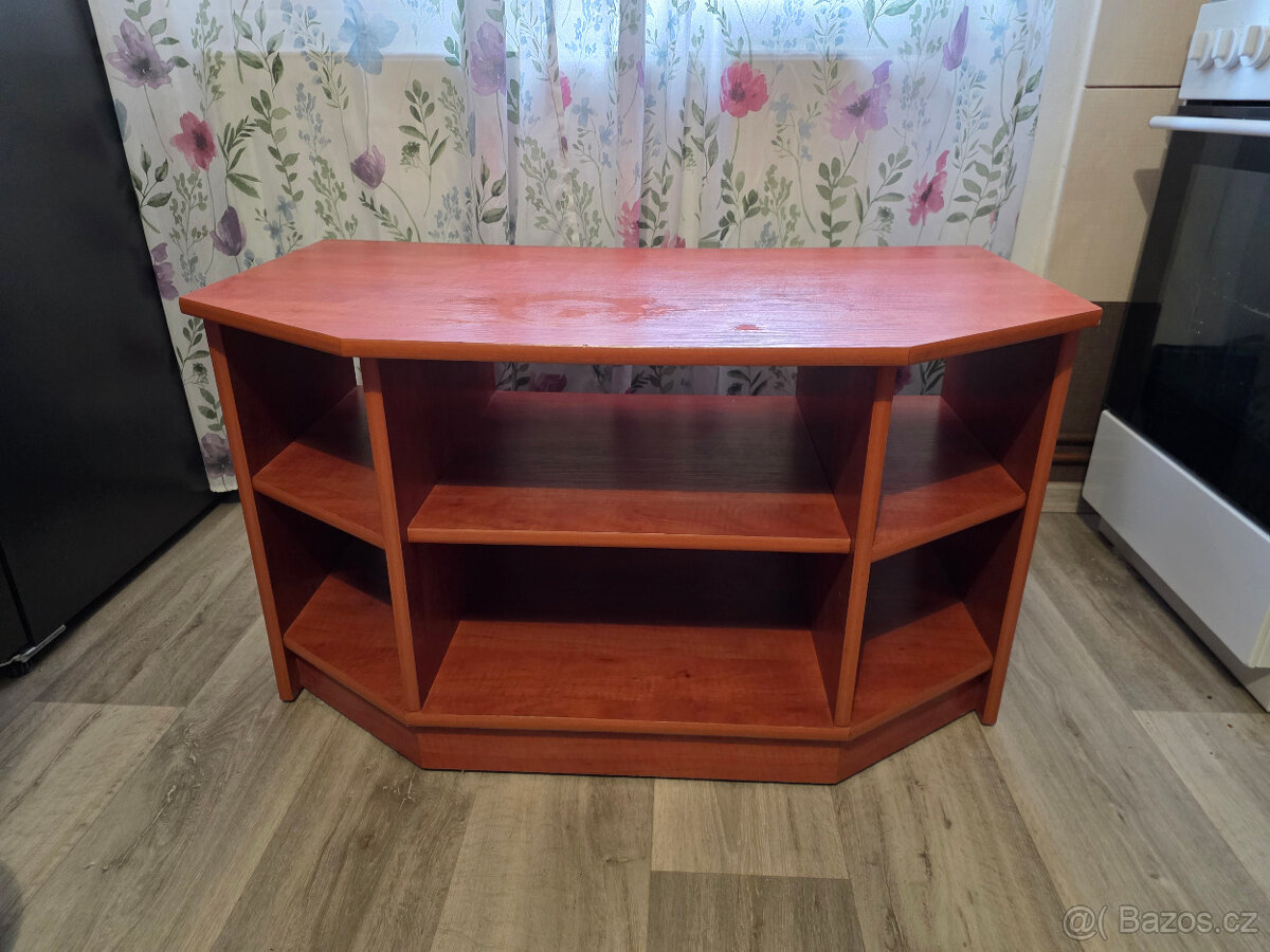 TV stolek + police - 10