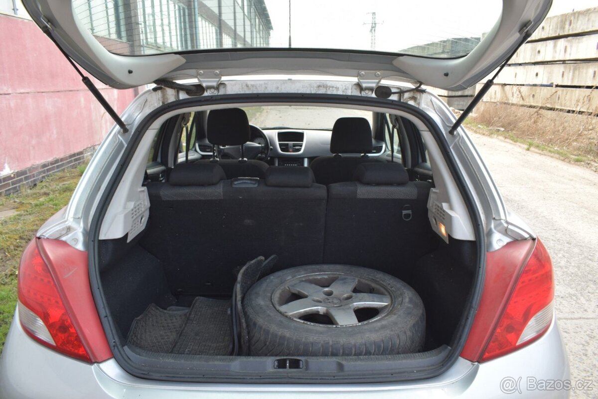 Peugeot 207 1.4i/5DVEŘ/KLIMA/ČTĚTE PROSÍM/ - 10