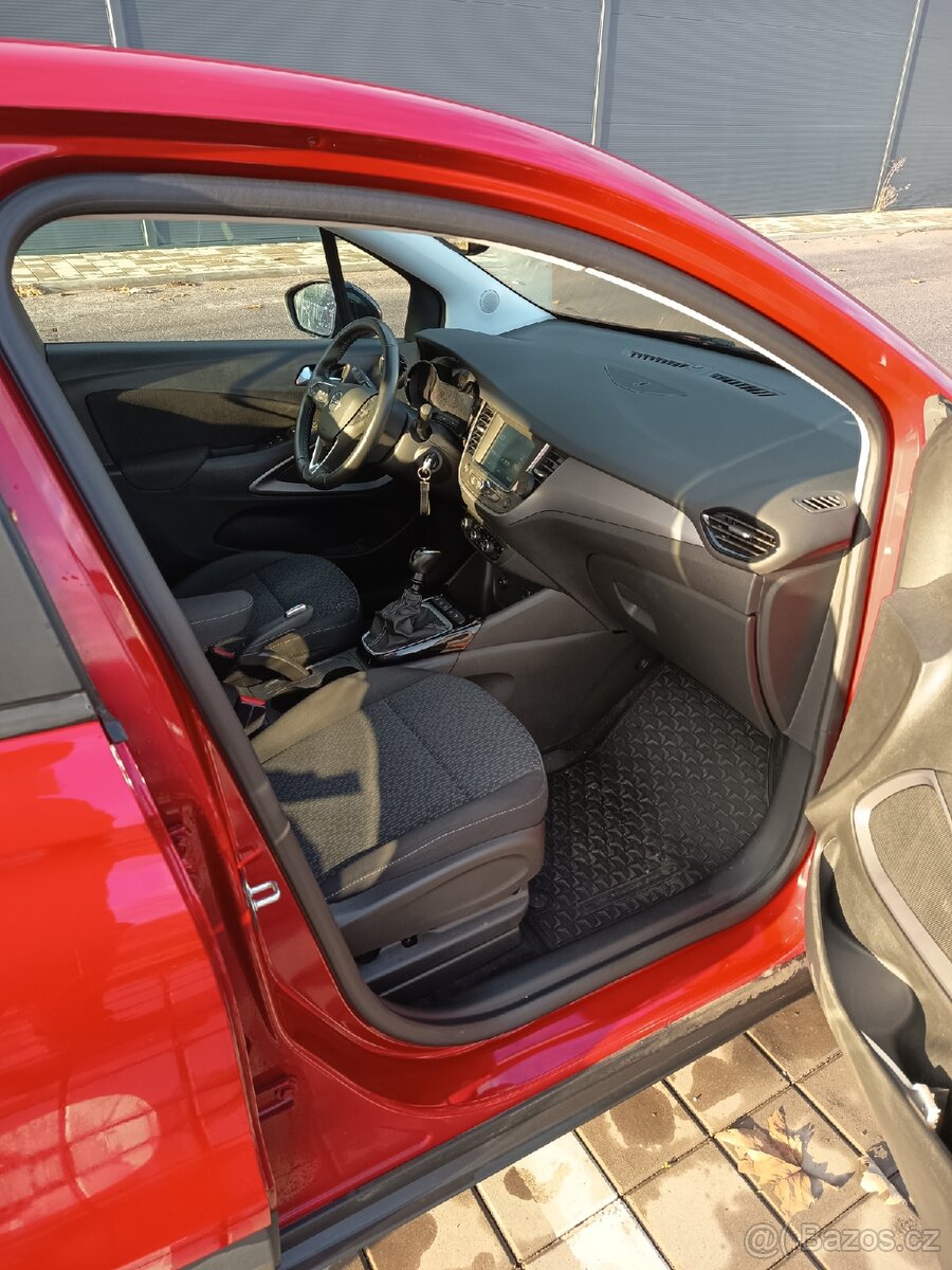 Opel Crossland - 10