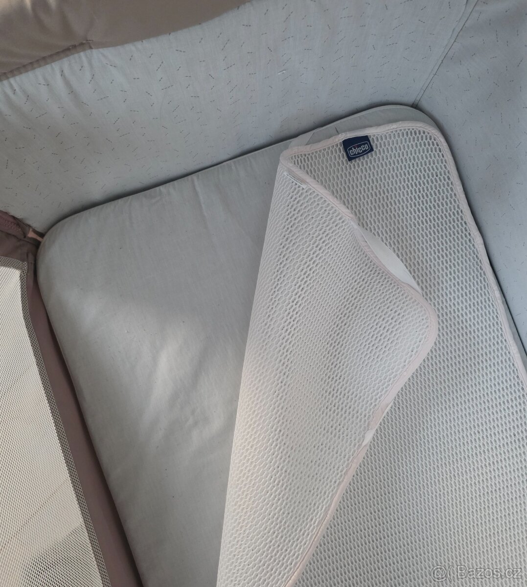 Přistýlková postýlka Chicco Next2Me - 10