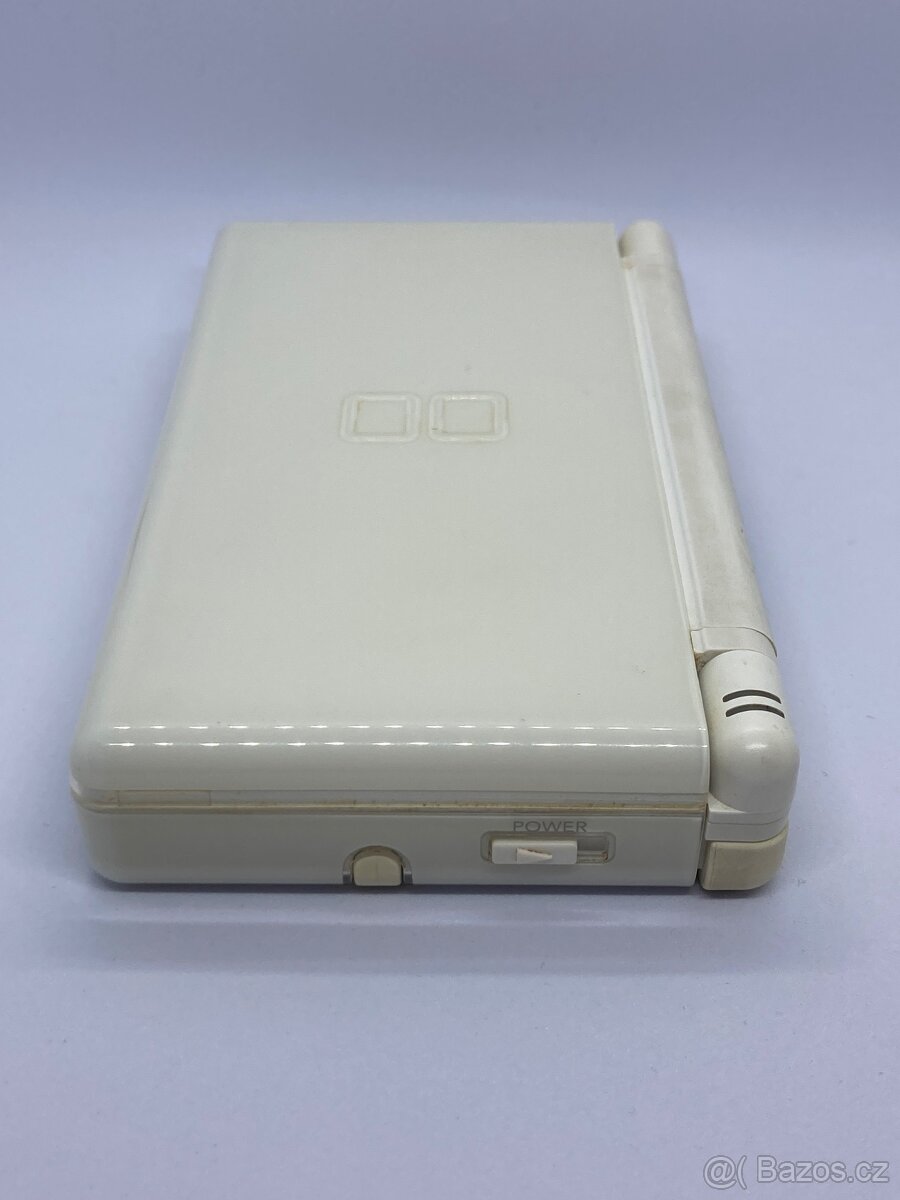 Nintendo DS Lite Bílá barva + hry - 10