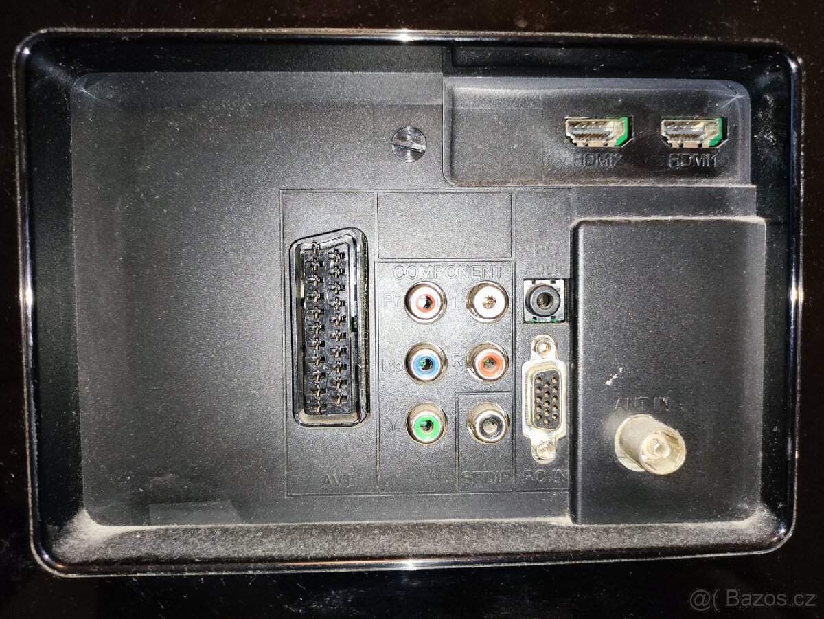 Mascom MC32W35 IDTV 32" + SetTopBox - 10