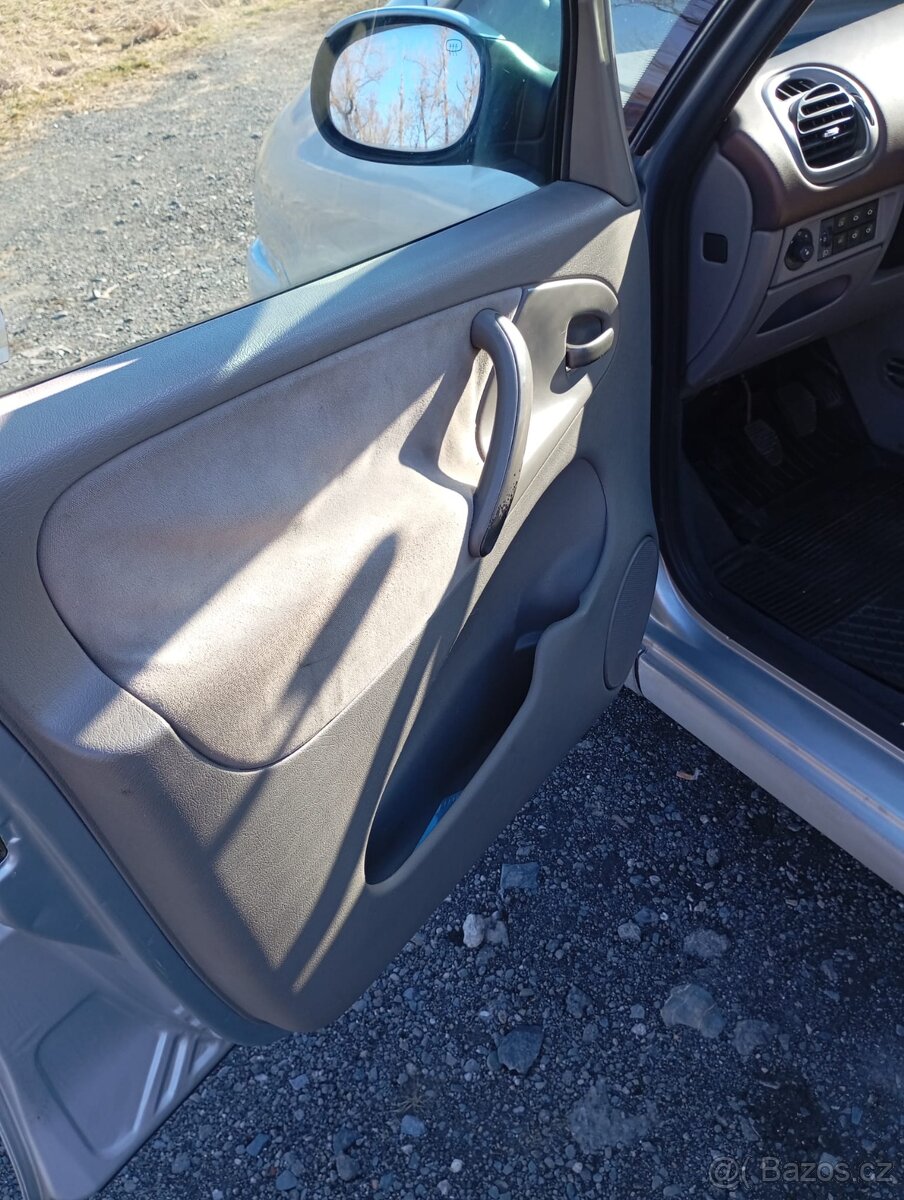 Citroën Xsara Picasso - 10