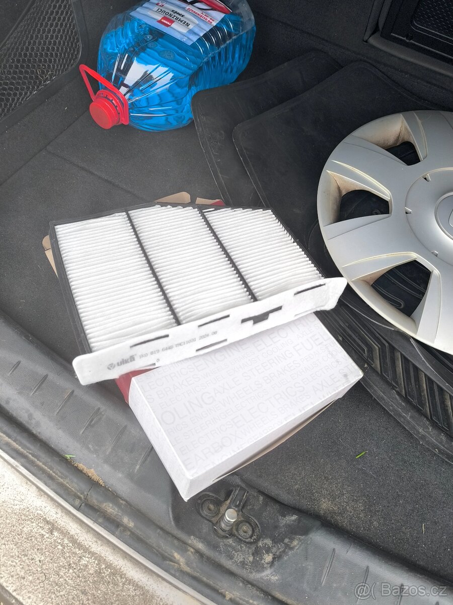 Seat Altea nafta 77 kW rok 2005/12 - 10