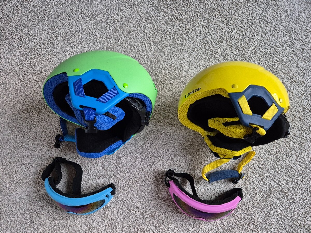 Lyžařský komplet - lyže 130, boty, hůlky, helma, brýle - 10