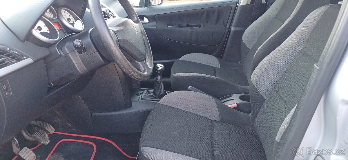Peugeot 207 1.4 i české auto klimatizace - 10