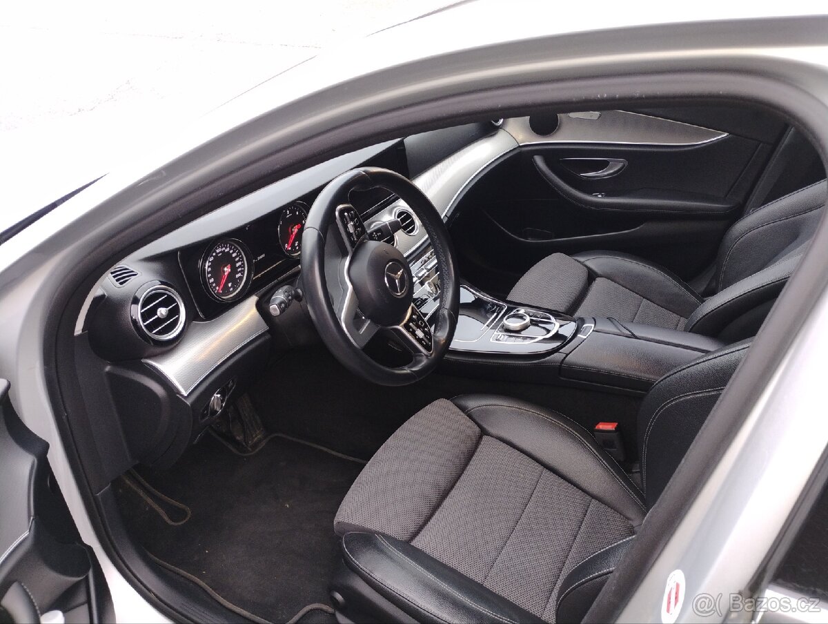 Mercedes Benz e class 220D - 10