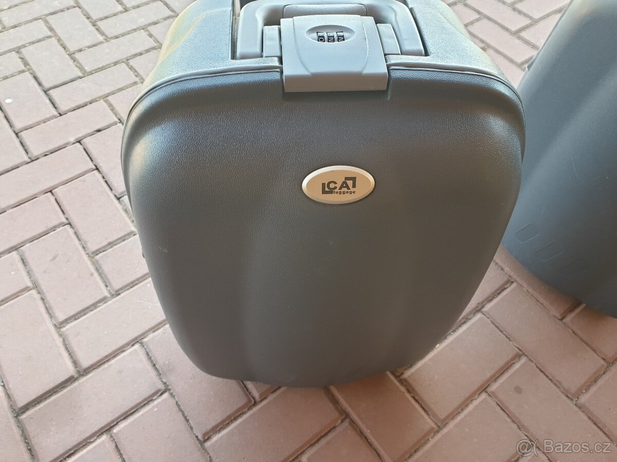 Kufr cestovní - 10