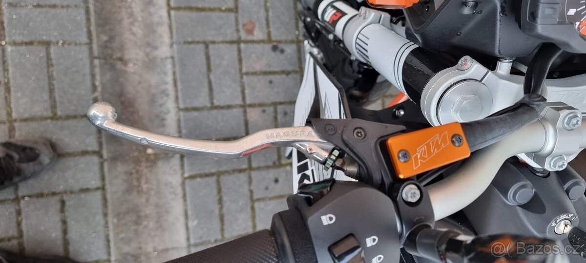 Ktm Duke 690 - 10
