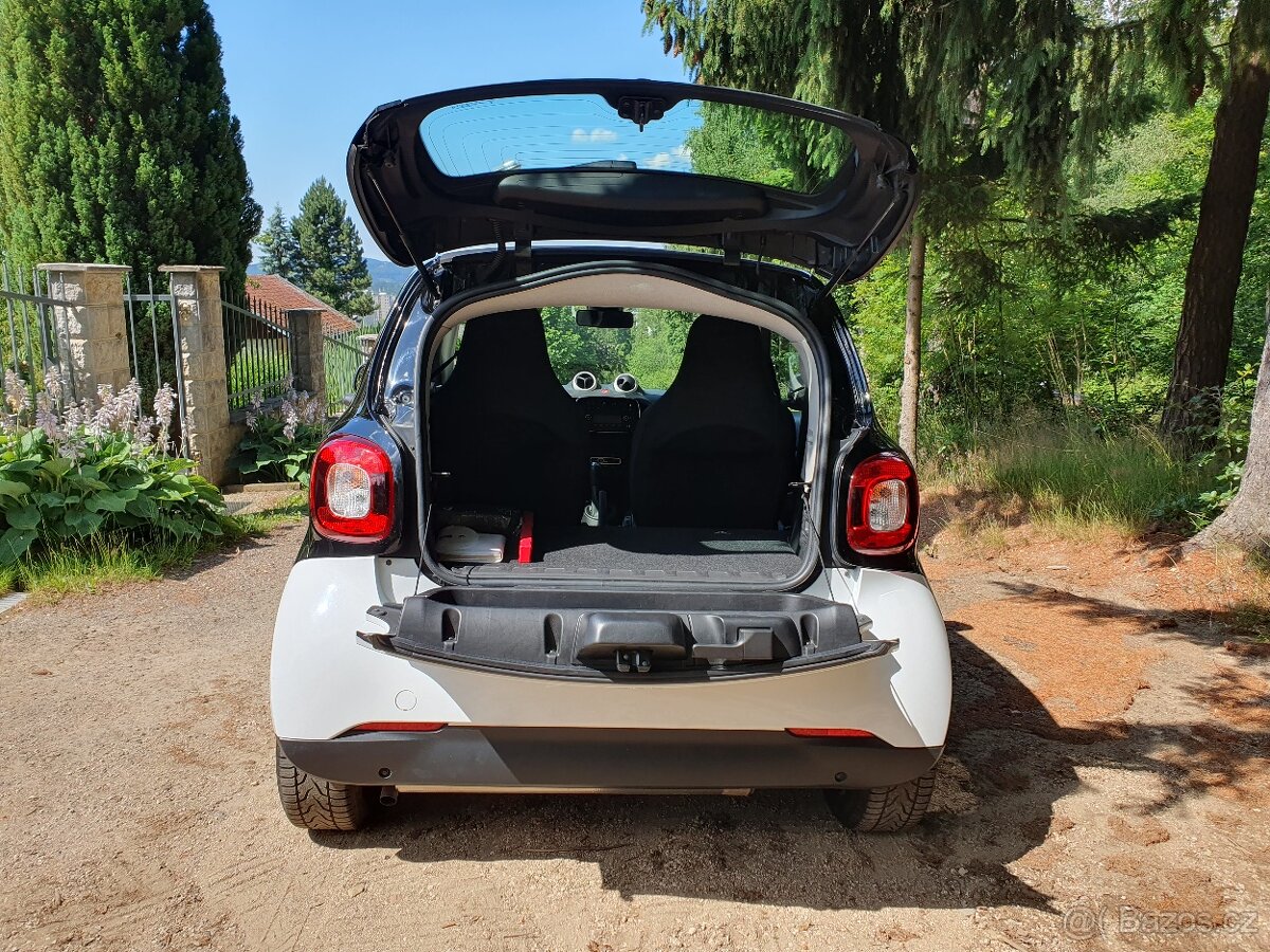 SMART FORTWO - 10