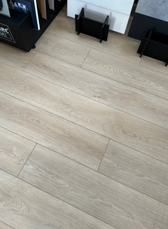 Prodám klik SPC kompozitní podlahu 8 mm - 10