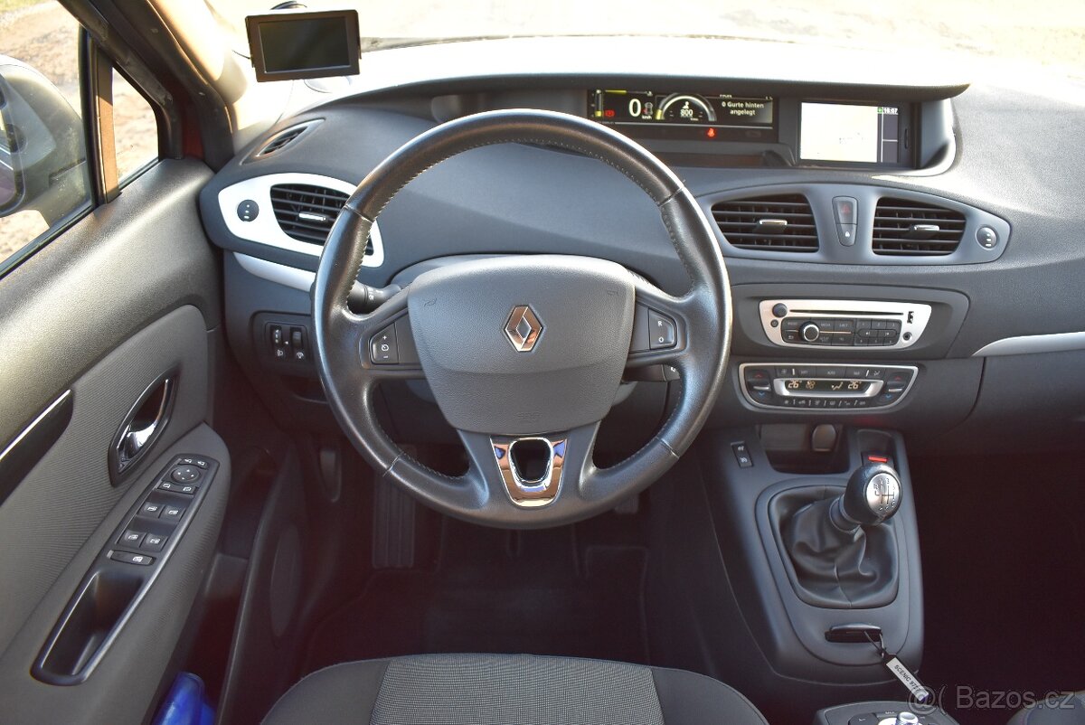 RENAULT SCENIC 1,2 TCE, PARIS, VÝHŘEV, KAMERA, 1. MAJITEL - 10