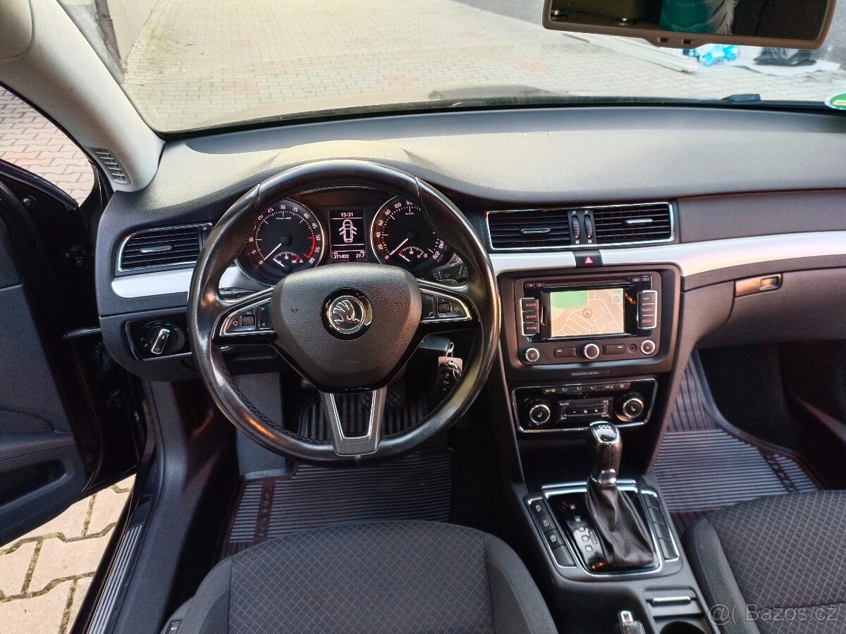 Superb 2.0 Tdi 103 kW DSG combi Elegance - 10