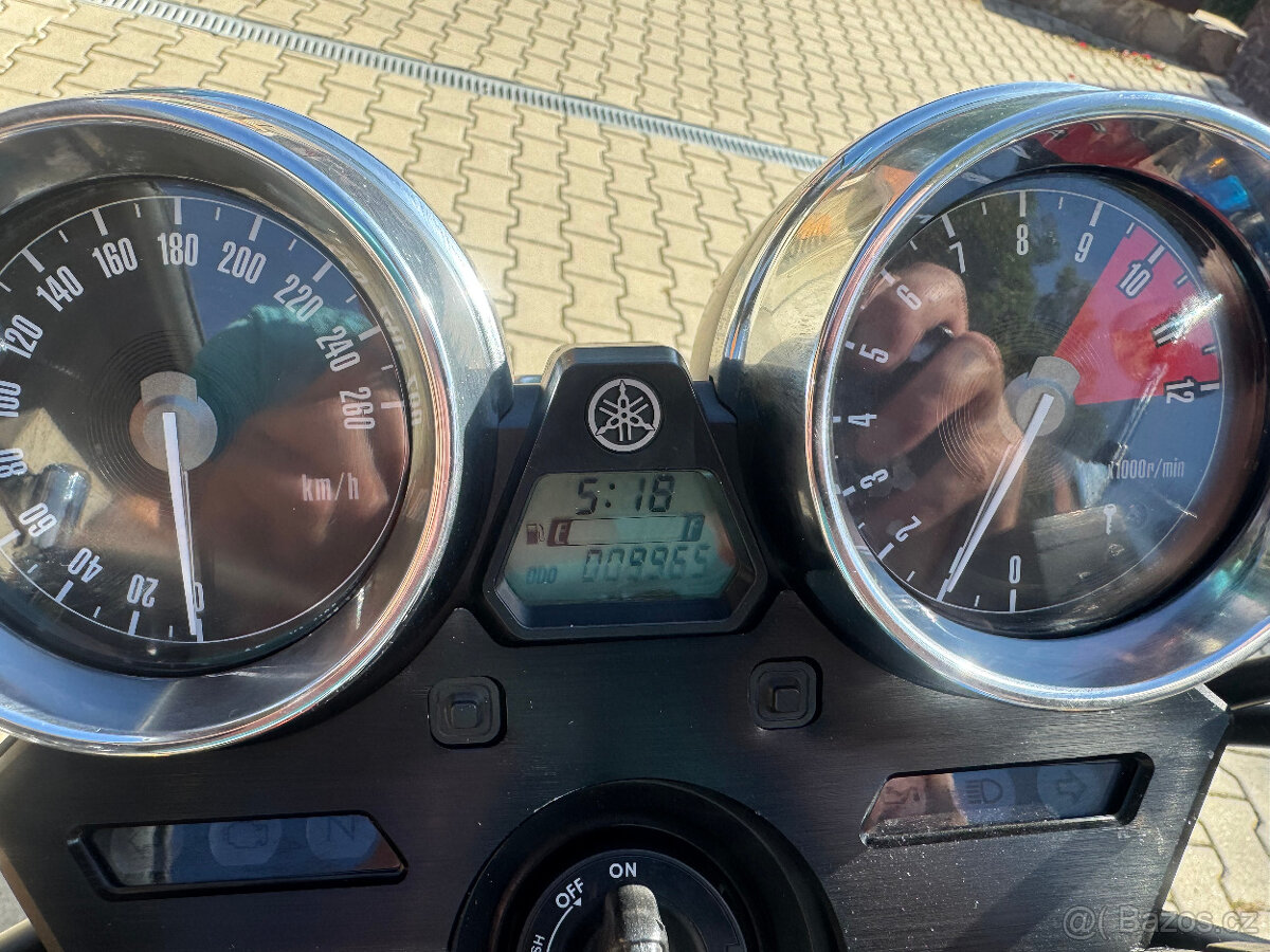 Yamaha XJR 1300 - 10