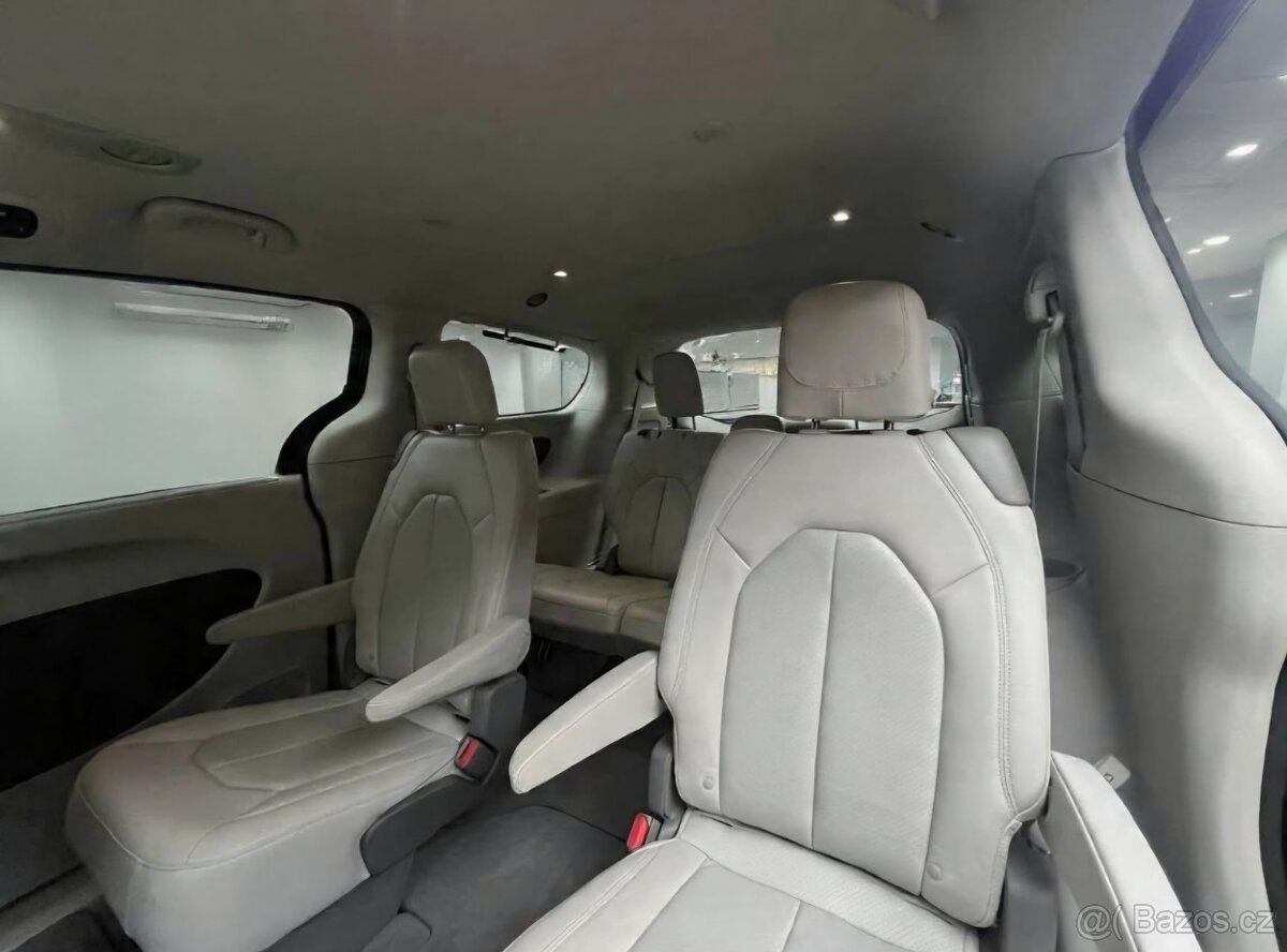 Chrysler Pacifica 3.6L V6 7 miest Radar DPH - 10