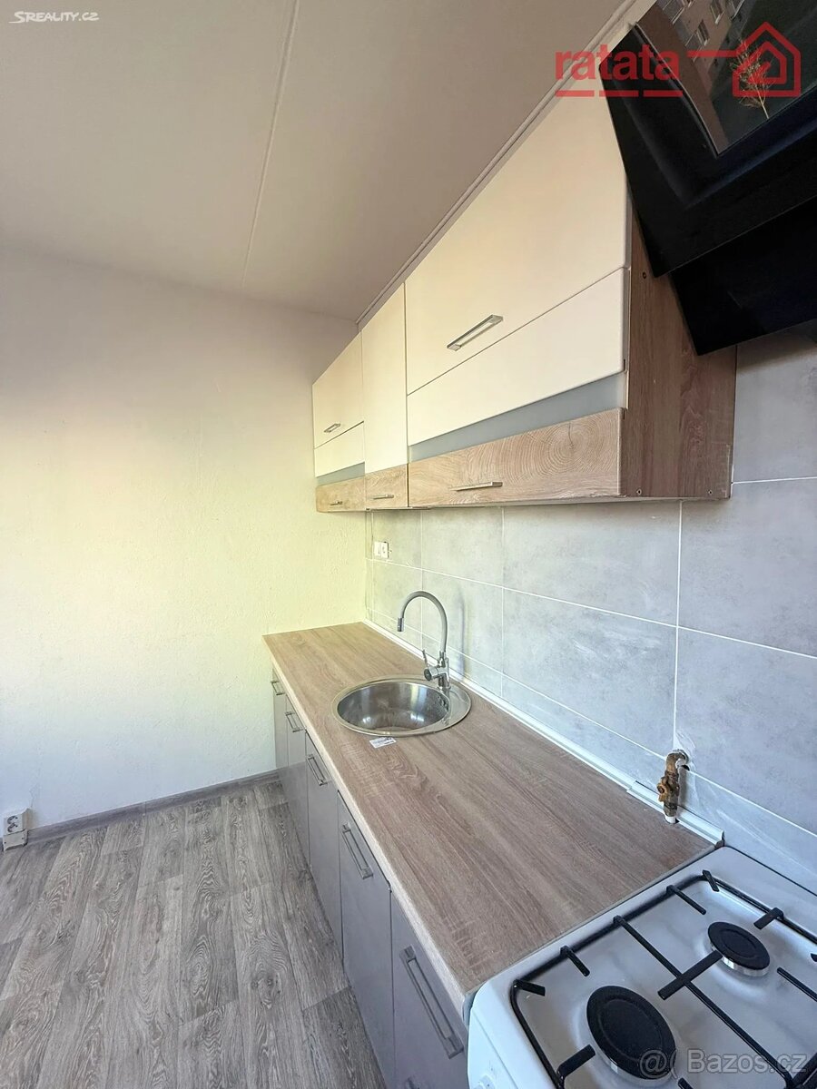 Pronájem bytu 2+1 v Chomutově - 10