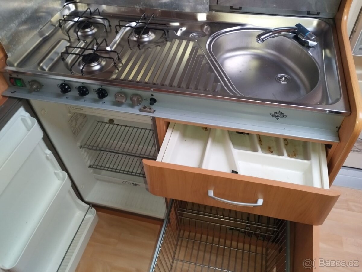 HOBBY 450 č.238. Bojler. Nový stan. 1250 kg. 100km/h - 10