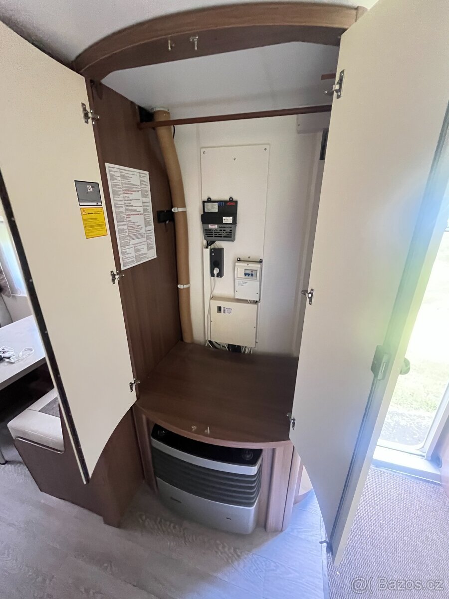 Obytný přívěs 2019 Hobby Prestige 720 UKFE 7 míst DPH - 10