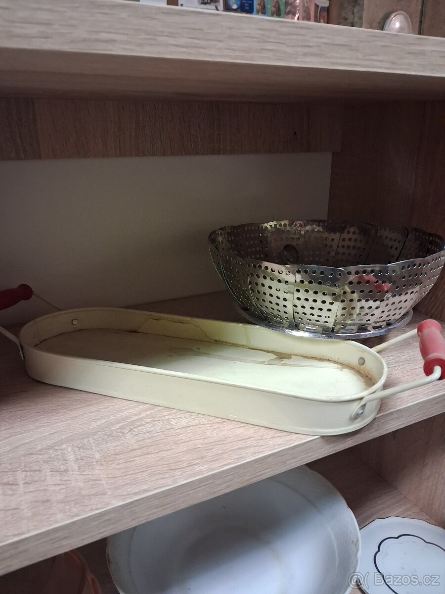 Pánve, mísy - 10