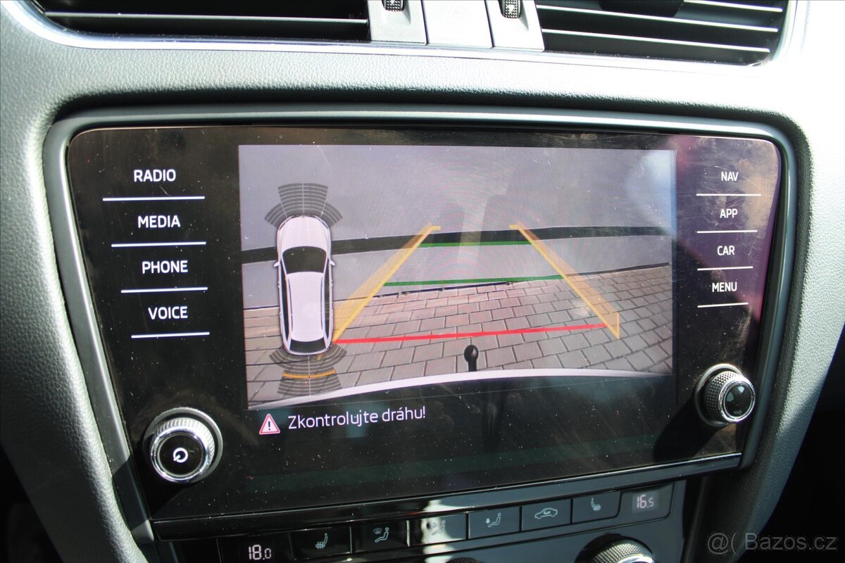 Škoda Octavia 1.6 TDI 85kW 4x4 STYLE ČR (2019) - 10